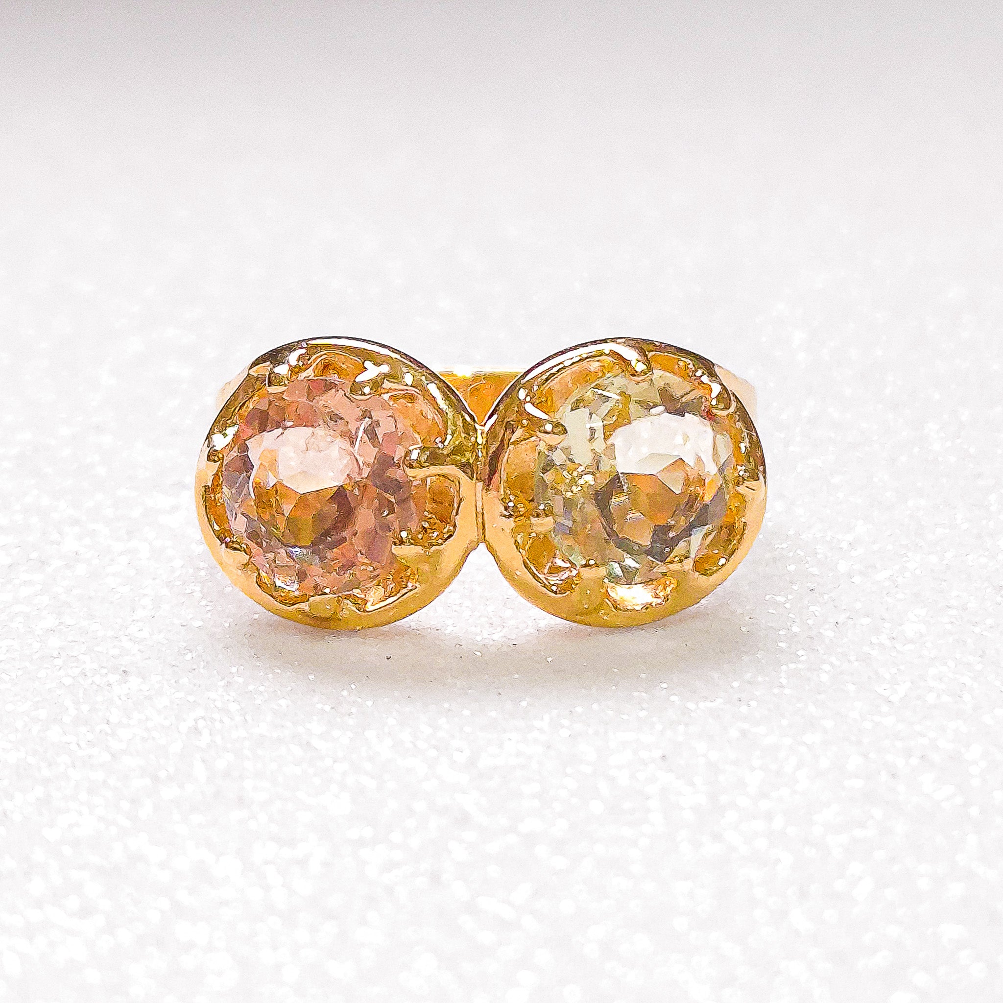 Anel Duo Quartzo Rosê e Transparente Banho de Ouro