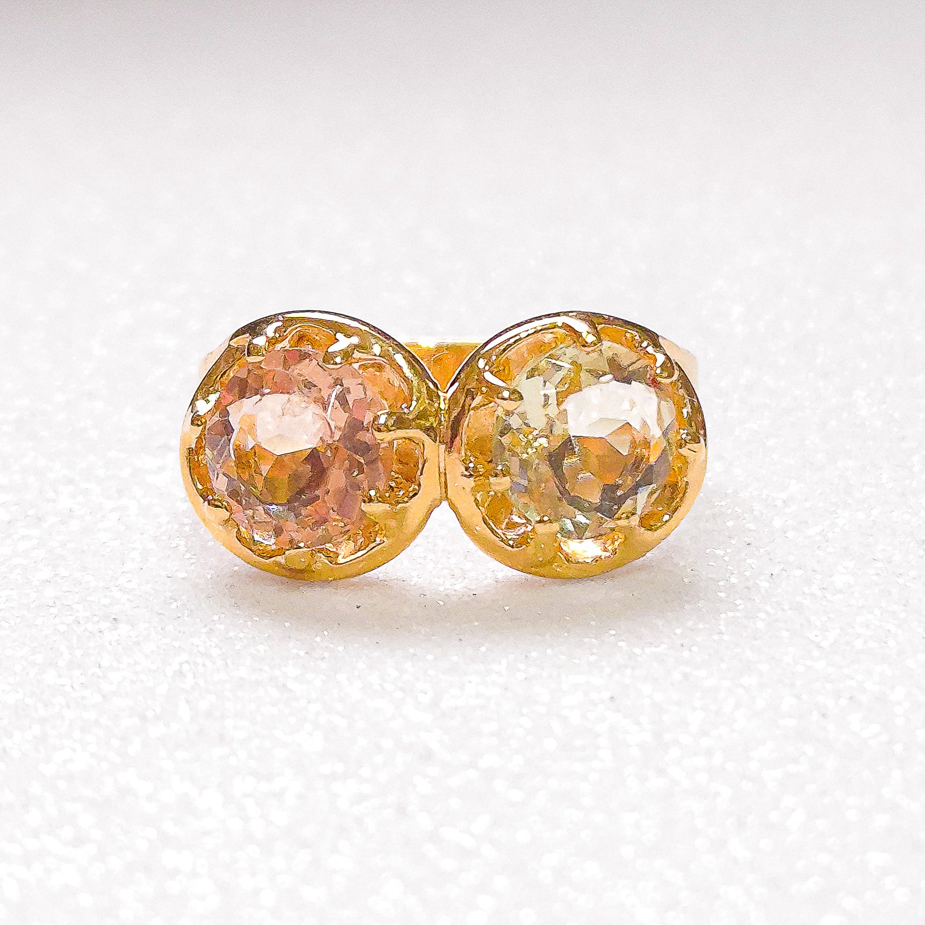 Anel Duo Quartzo Rosê e Transparente Banho de Ouro