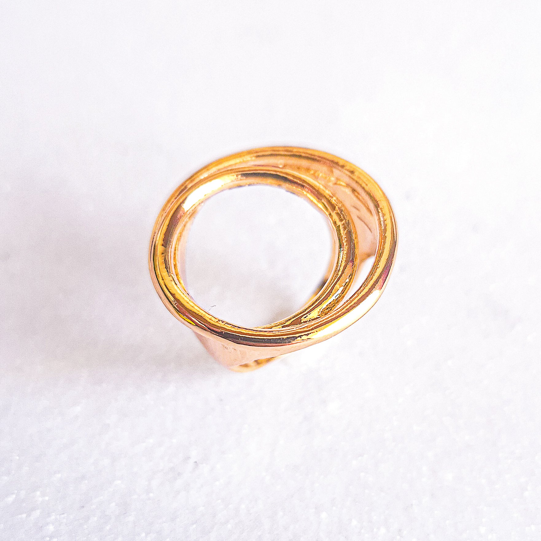 Anel Espiral Vazado Banho de Ouro
