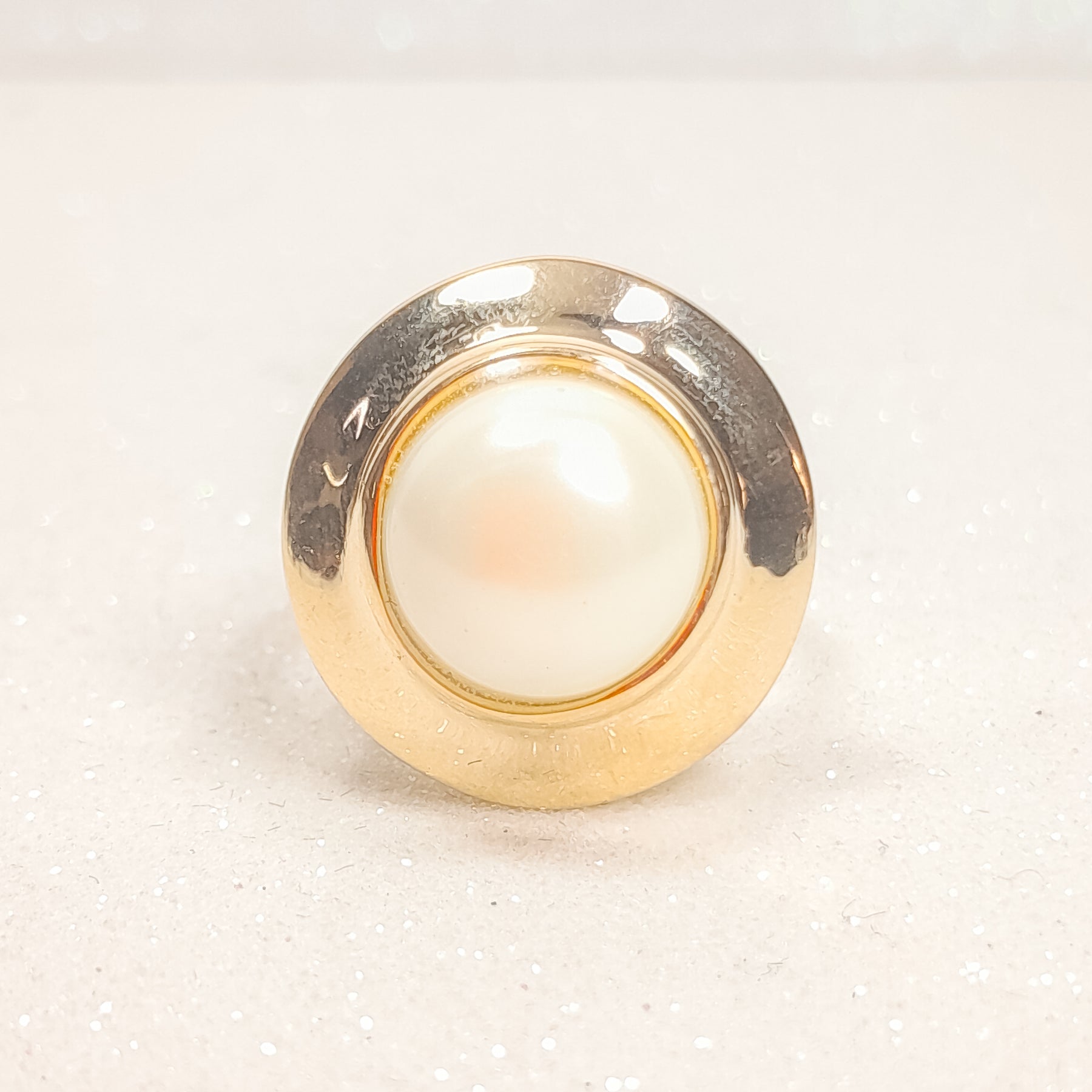 Anel Disco Pérola Shell Banho De Ouro