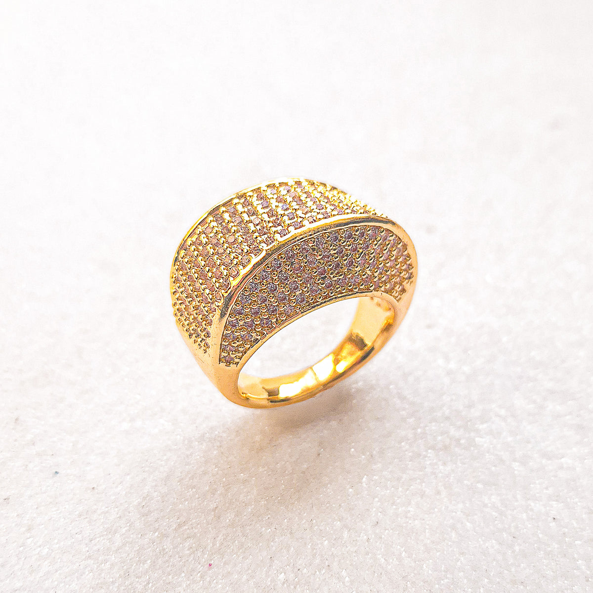 Anel Sultana com Zircônias Banho de Ouro