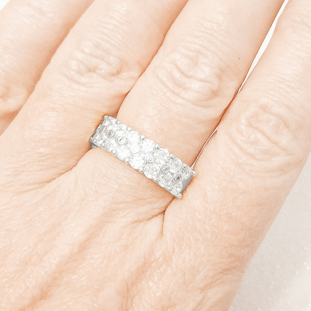 Meia Aliança Bride com Fileira Dupla de Zircônias Banho de Ródio