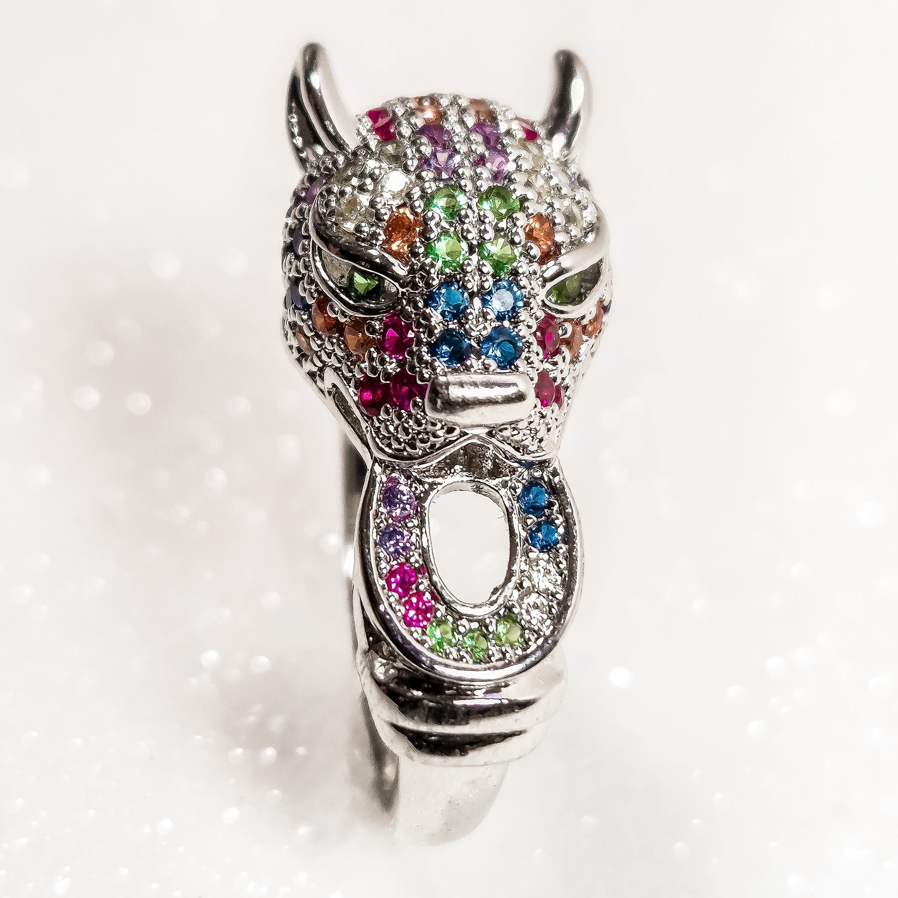Anel Jaguar com Zircônias Coloridas Banho de Ródio